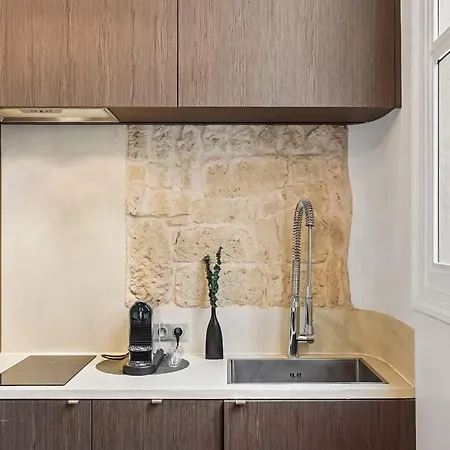 דירה Bnbnova - Ile Saint-louis 1br - Notre-dame פריז